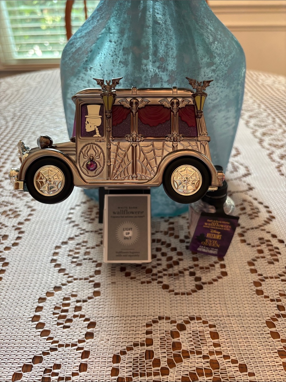 Bath & Body Works Projector Hearst Wallflower and Evil Queen Refill